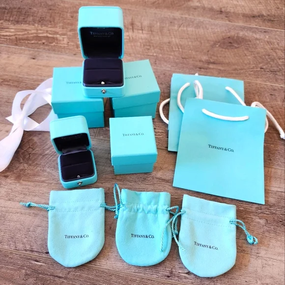 Tiffany & Co. Box/bag bundle - Picture 1 of 9